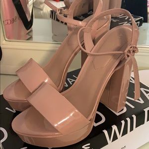 Aldo light pink thick heel size 8